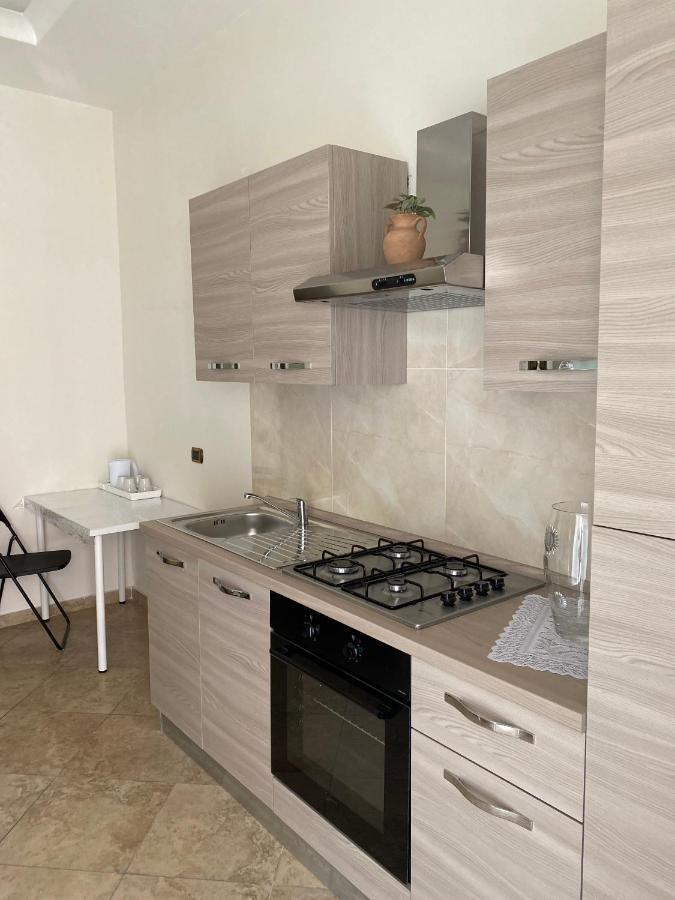 Falu Napoli Centro Camera Con Cucina E Bagno Privato Hotel ภายนอก รูปภาพ