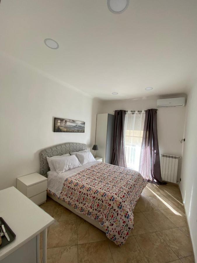 Falu Napoli Centro Camera Con Cucina E Bagno Privato Hotel ภายนอก รูปภาพ